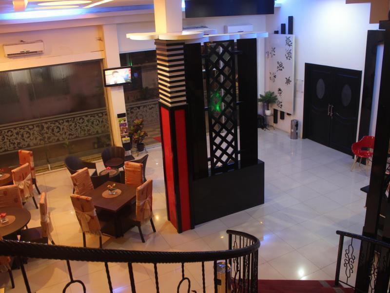 Hotel Mangga Dua Makassar Bagian luar foto