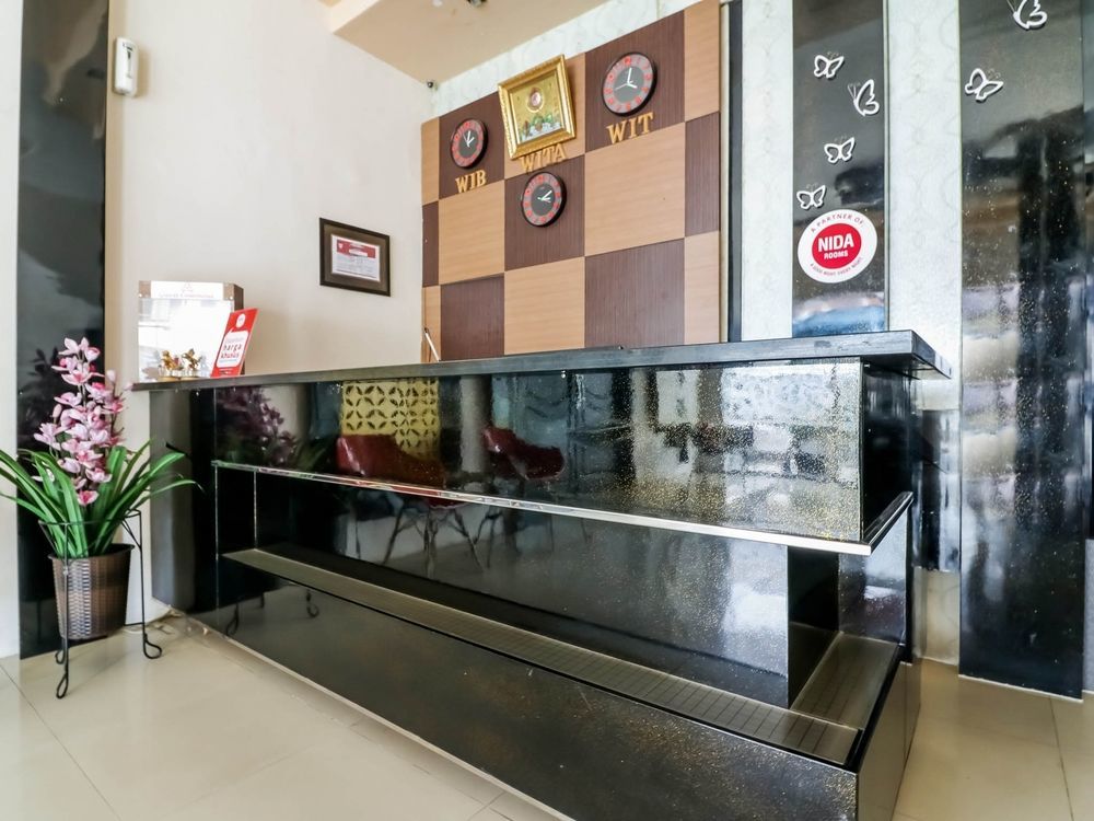 Hotel Mangga Dua Makassar Bagian luar foto