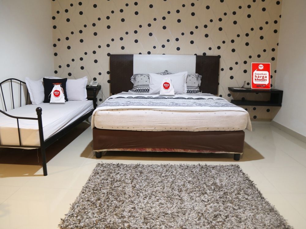 Hotel Mangga Dua Makassar Bagian luar foto