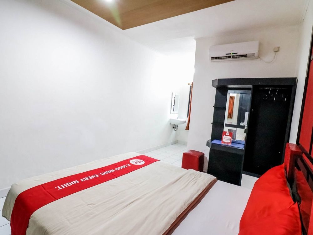 Hotel Mangga Dua Makassar Bagian luar foto
